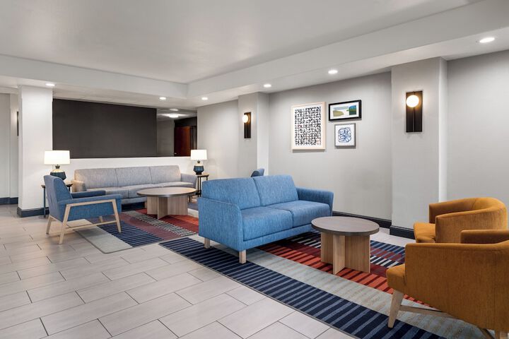 Garner Hotel Brookings by IHG