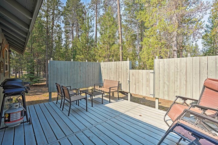 High Lakes Hideaway: La Pine Fishing Cabin!