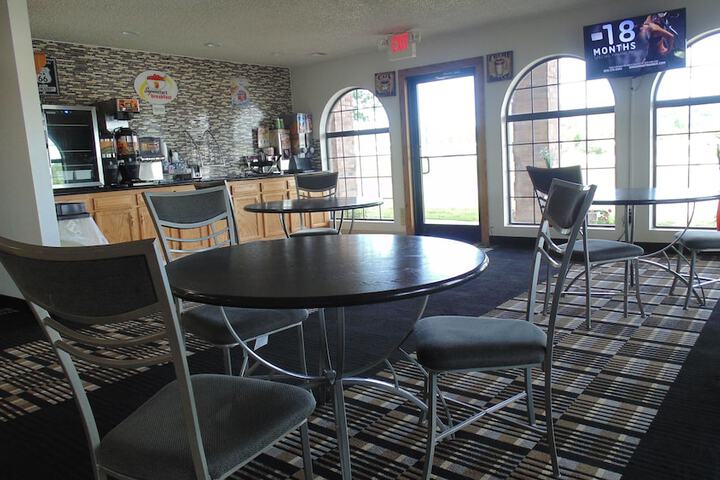 Super 8 by Wyndham Sapulpa / Tulsa Area