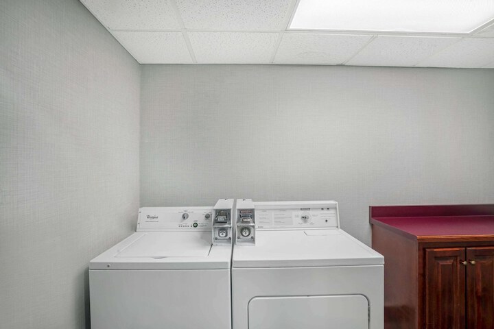Room 22 of 32