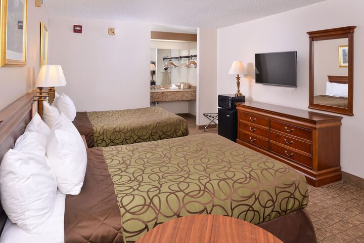 Briarwood Inn of Geneva