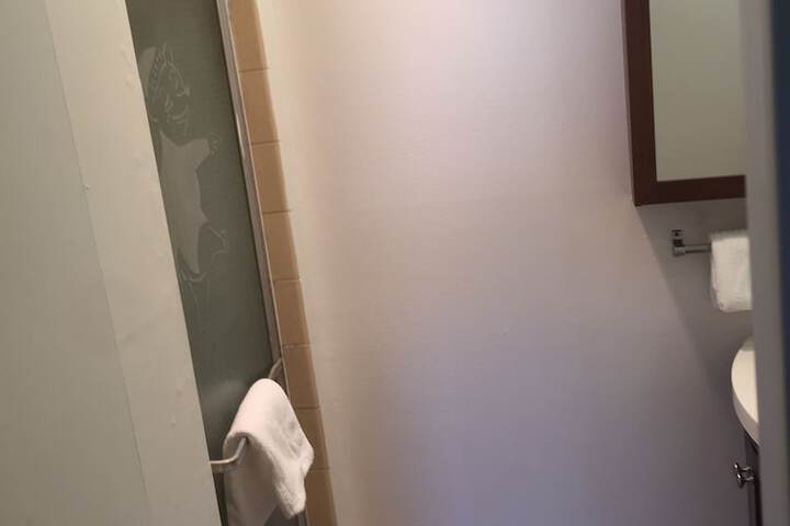 Room 20 of 34