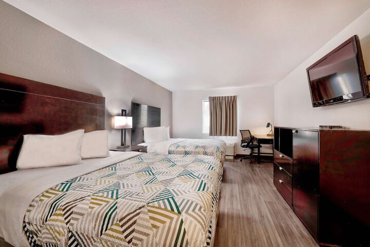 Room 18 of 18