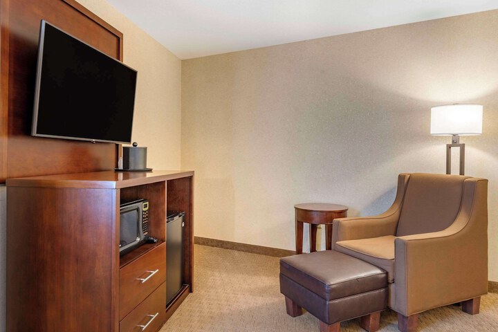 Comfort Inn & Suites Lincoln City