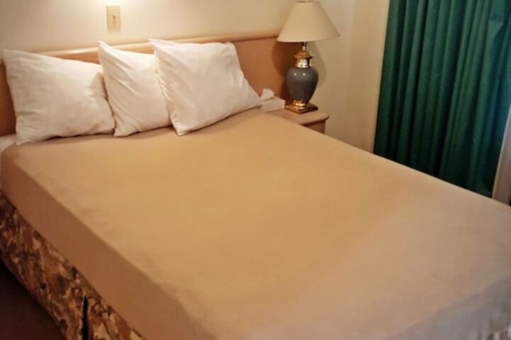 Room 12 of 15