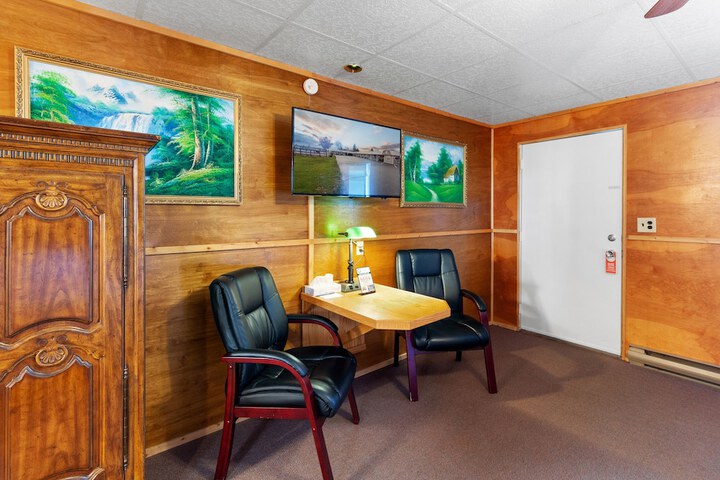 Room 19 of 25