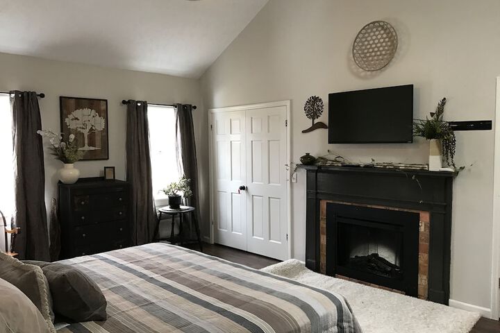 Room 50 of 62