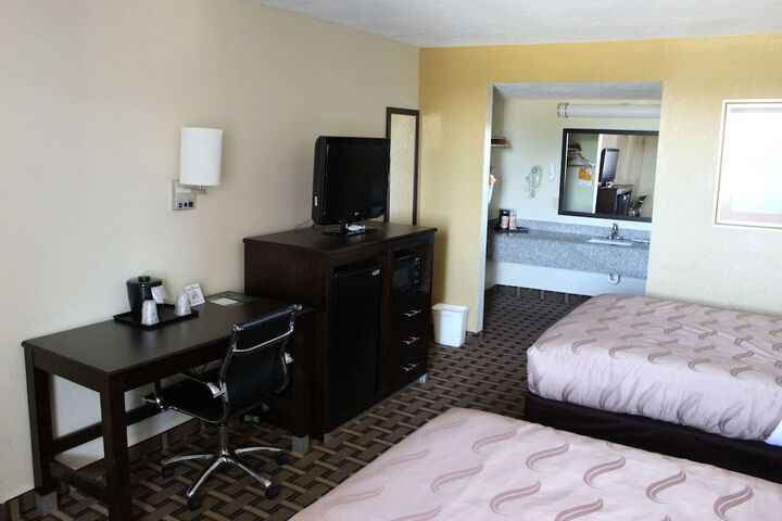 Room 12 of 49