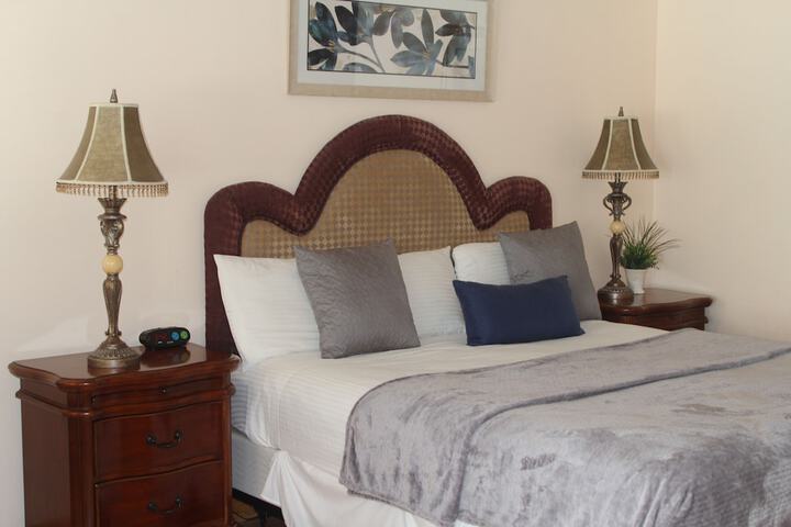 Room 10 of 42