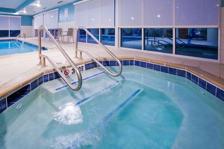 Holiday Inn Express & Suites Des Moines Downtown by IHG