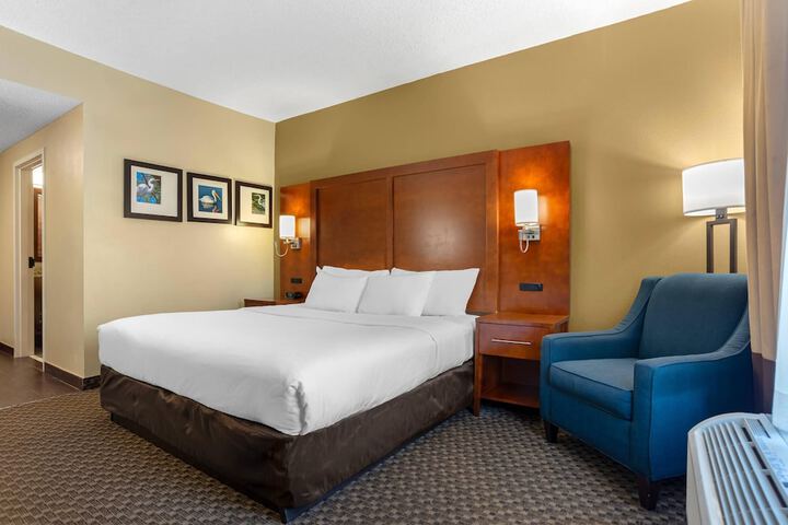 Comfort Suites Tallahassee Capitol - University Area