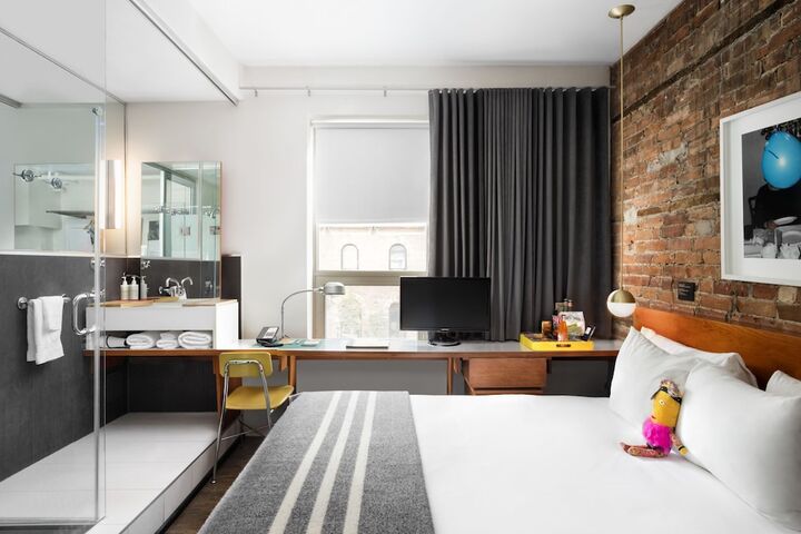 Room 45 of 64