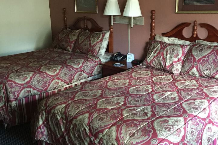 Room 6 of 11