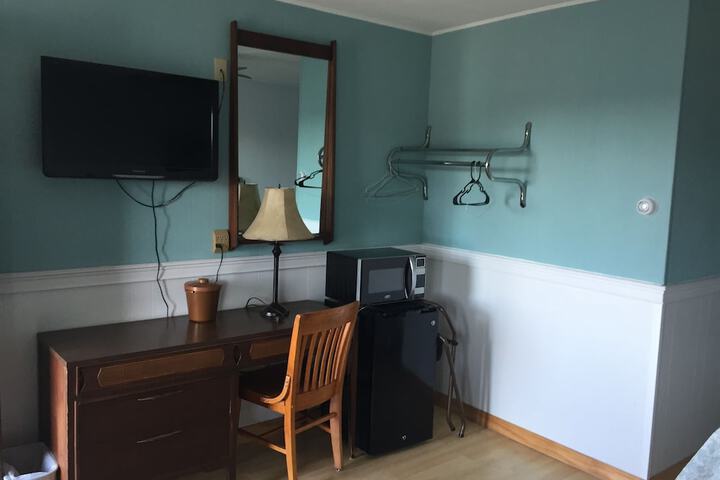 Room 10 of 10