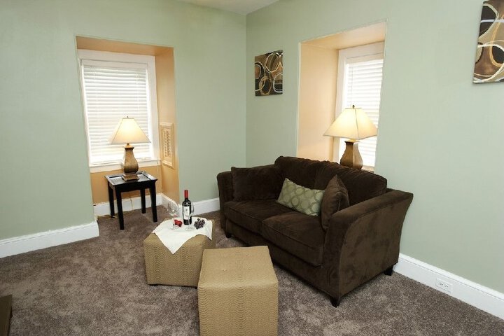 Room 10 of 21