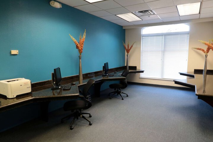 Business Center 108 of 110