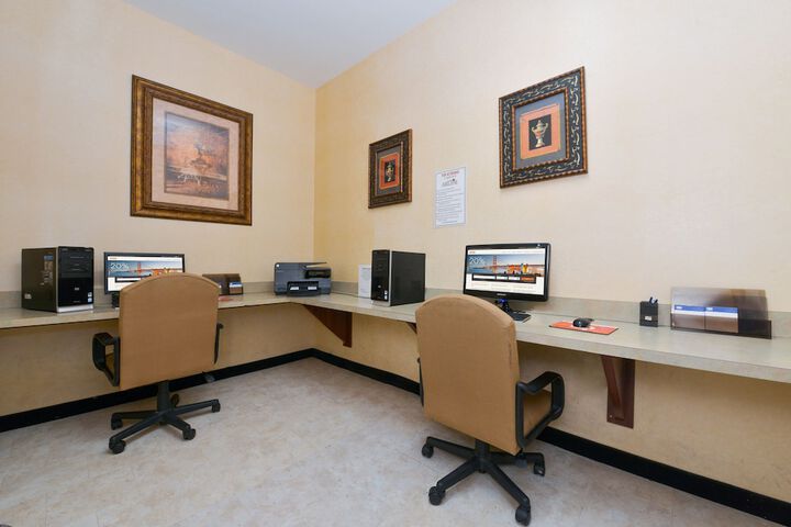Holiday Inn Express & Suites Abilene by IHG