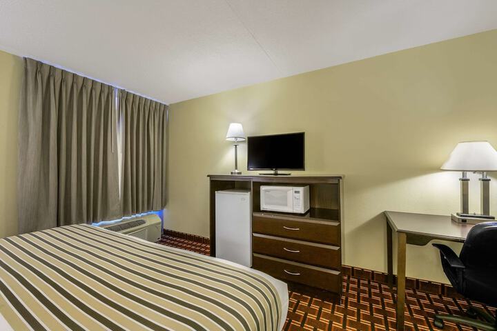 Room 16 of 42