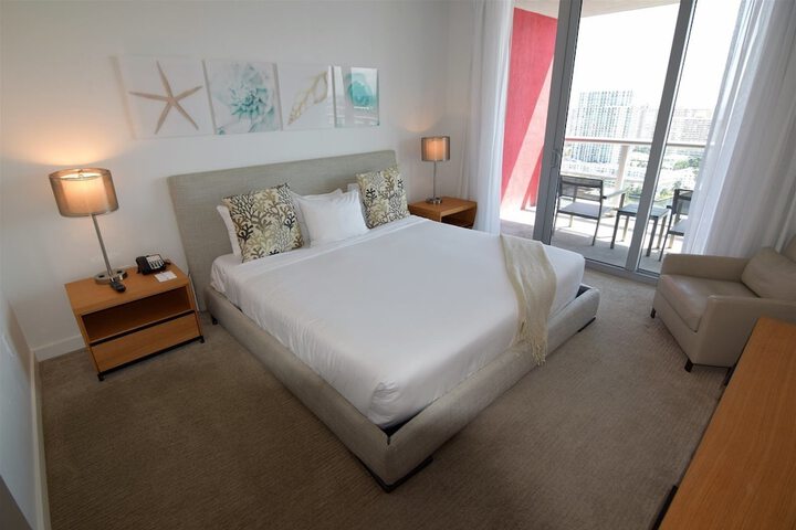 Room 10 of 31
