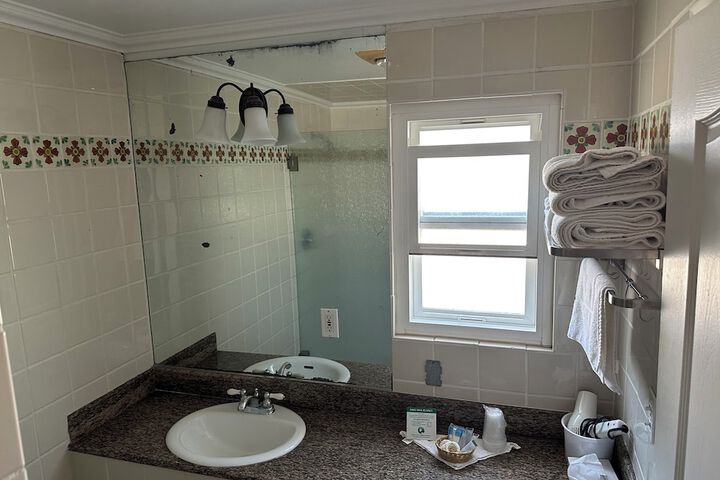 Room 19 of 53