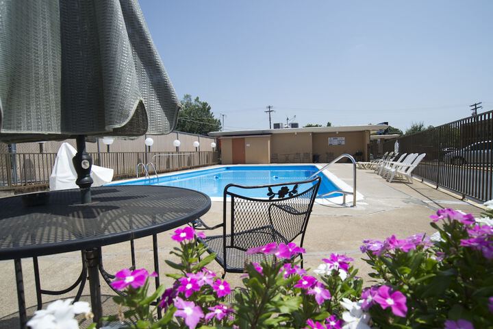 Pool 11 of 35
