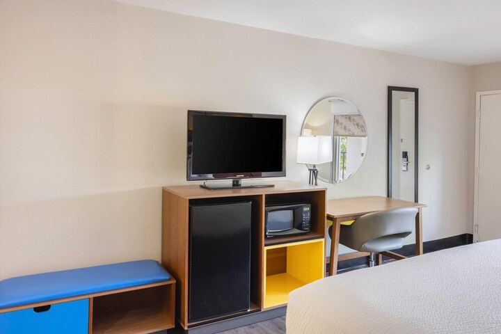 Days Inn by Wyndham Port Charlotte / Punta Gorda