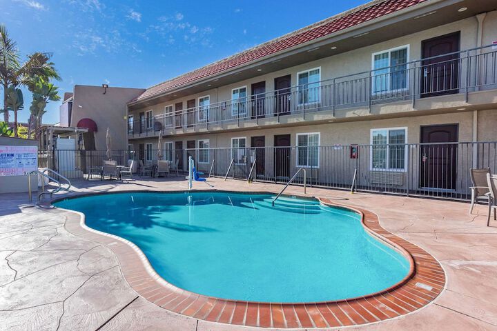Pool 5 of 34