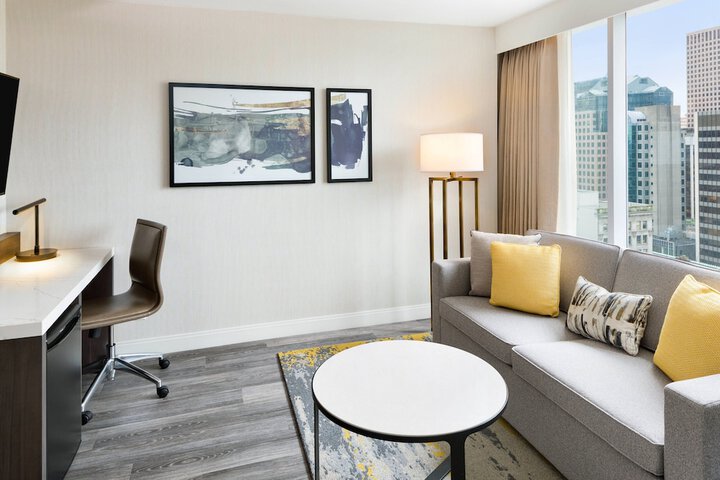 Delta Hotels by Marriott Vancouver Downtown Suites - Downtown Vancouver