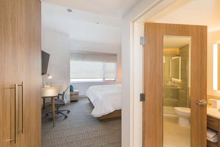 Room 60 of 78