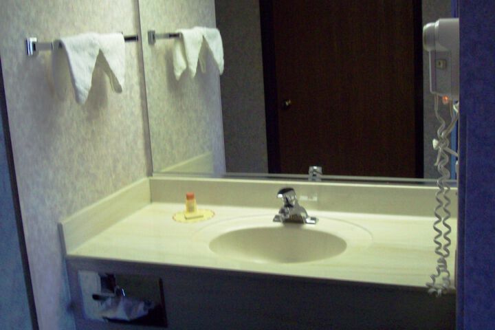 Room 21 of 27