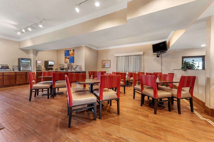 Comfort Inn & Suites Streetsboro - Kent