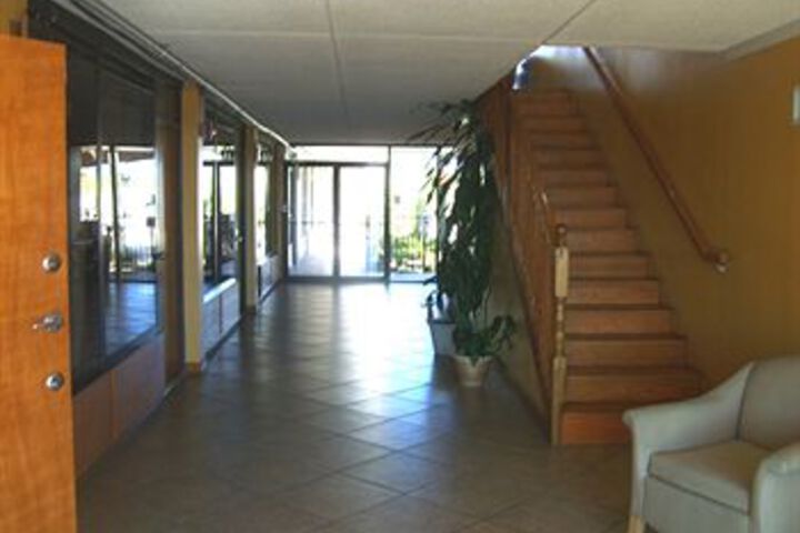 Coast Inn