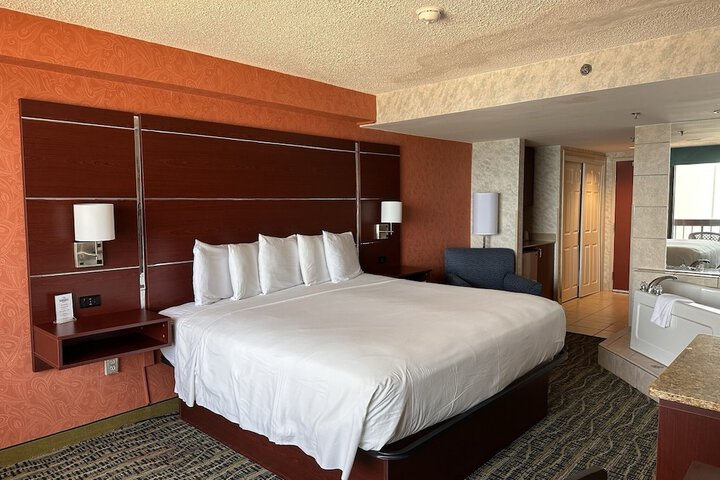 Room 13 of 40