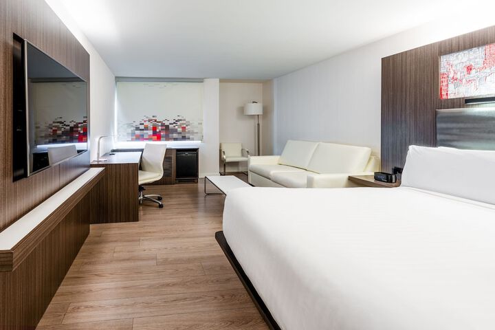 Room 26 of 45