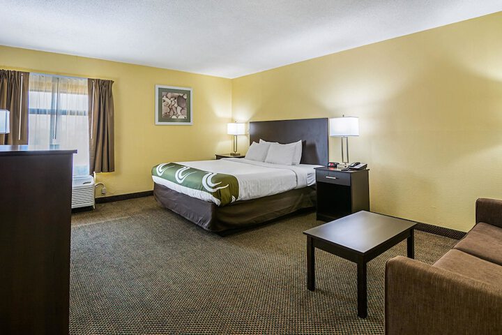 Room 20 of 34