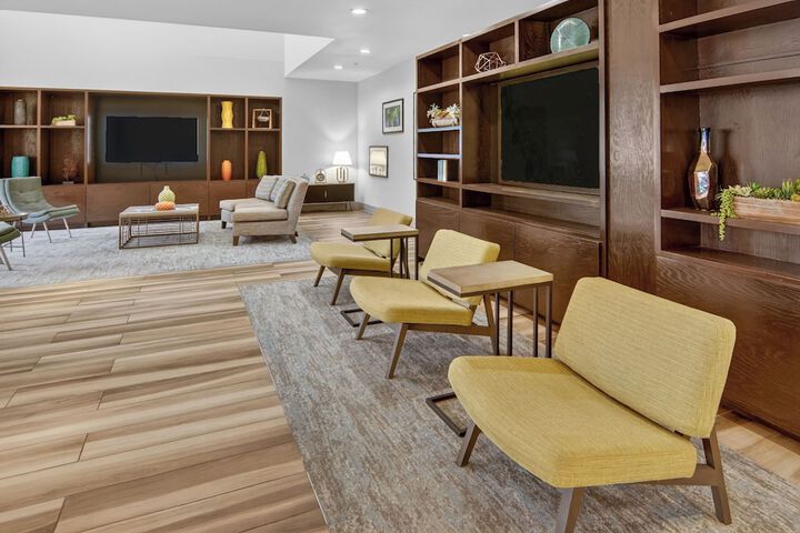 Holiday Inn & Suites Dallas-Addison by IHG