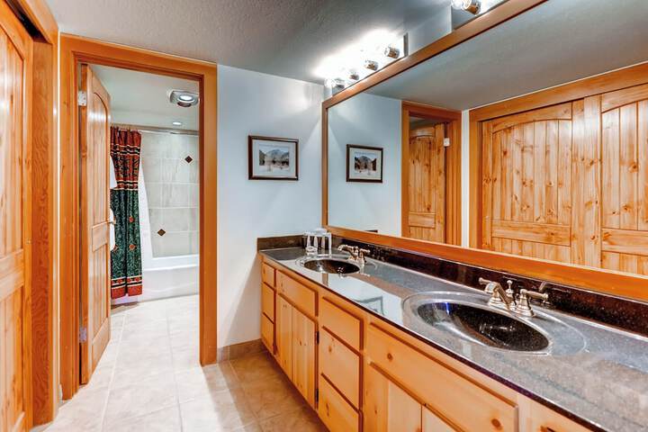 Lakeside Village by Vail Resorts