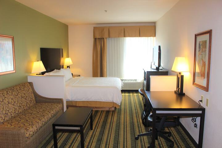 Room 43 of 150