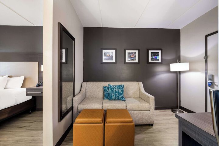 Comfort Suites Northlake