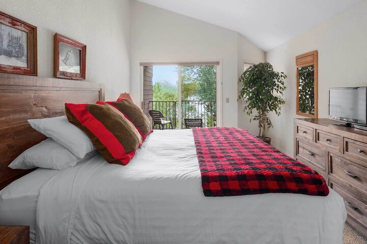 Lodge at Whitefish Lake