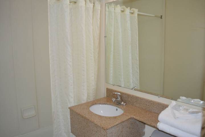 Room 8 of 26