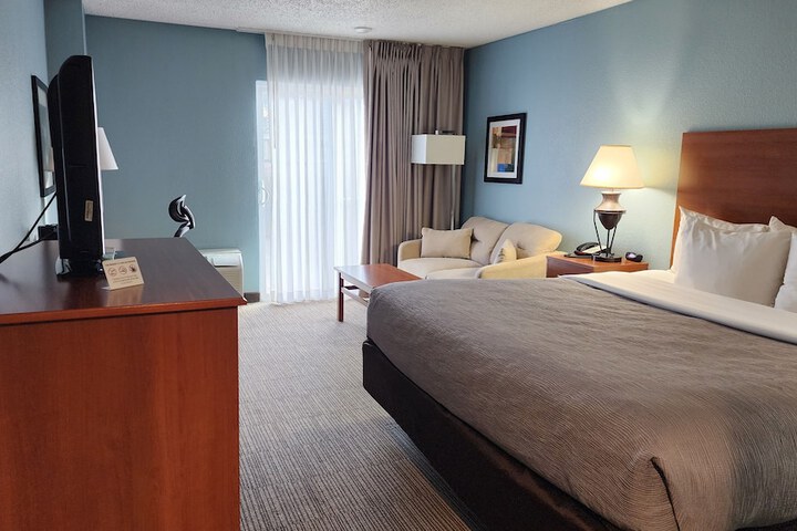 Quality Inn and Suites Garden of the Gods