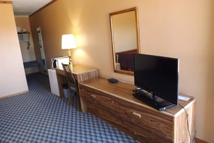 Room 15 of 32