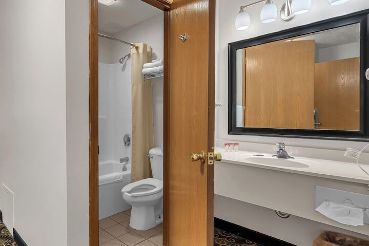 Indiana Beach Hotel and Banquet Hall
