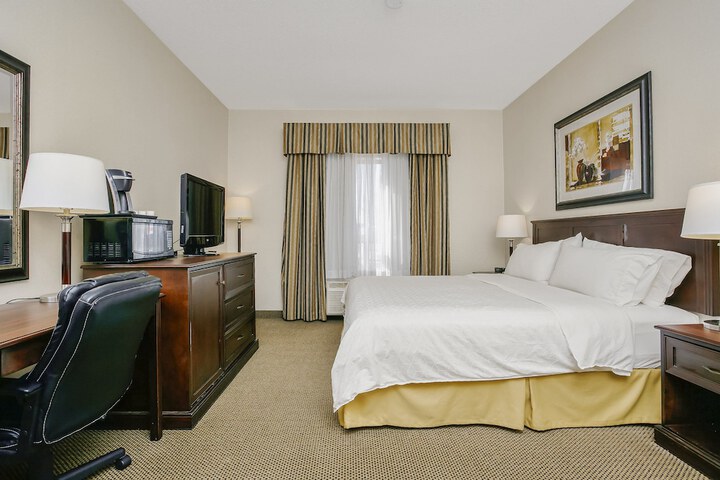 Room 30 of 65