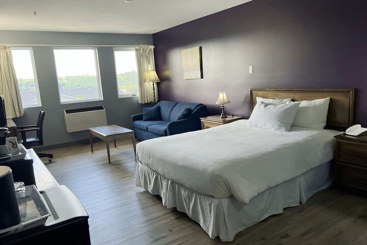 Room 16 of 29