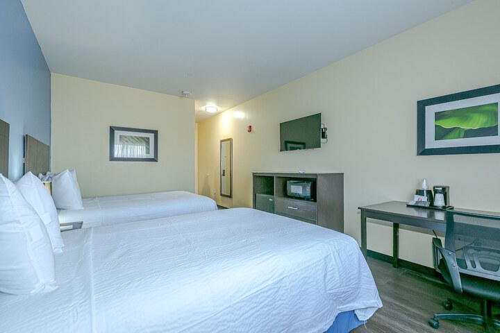 Room 9 of 25