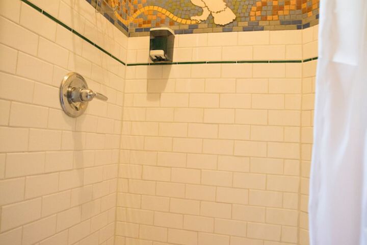 Room 12 of 24