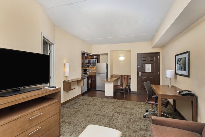 Staybridge Suites Oak Ridge by IHG