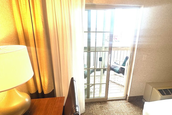 Comfort Inn & Suites Madison North